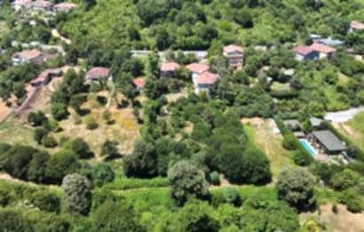 BEYKOZ ÖRNEKKÖY’DE YATIRIMLIK 1.338 M² ARSA PAYI VE MEVCUT TRİPLEKS VİLLA